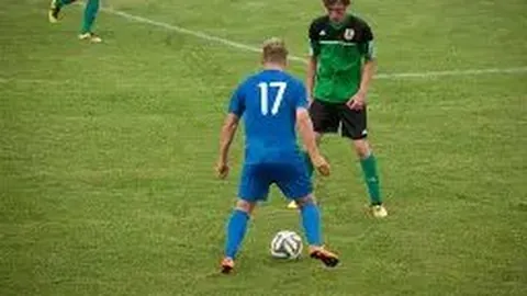 林夕炫重拾十年诺言 光棍节校园深情演绎单身情歌