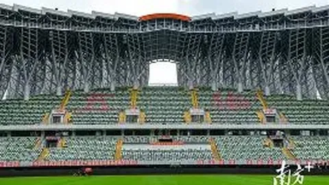 绿茵妖狐巅峰对决，波士顿绿军迎战亚特兰大老鹰，谁将主宰赛场风云？